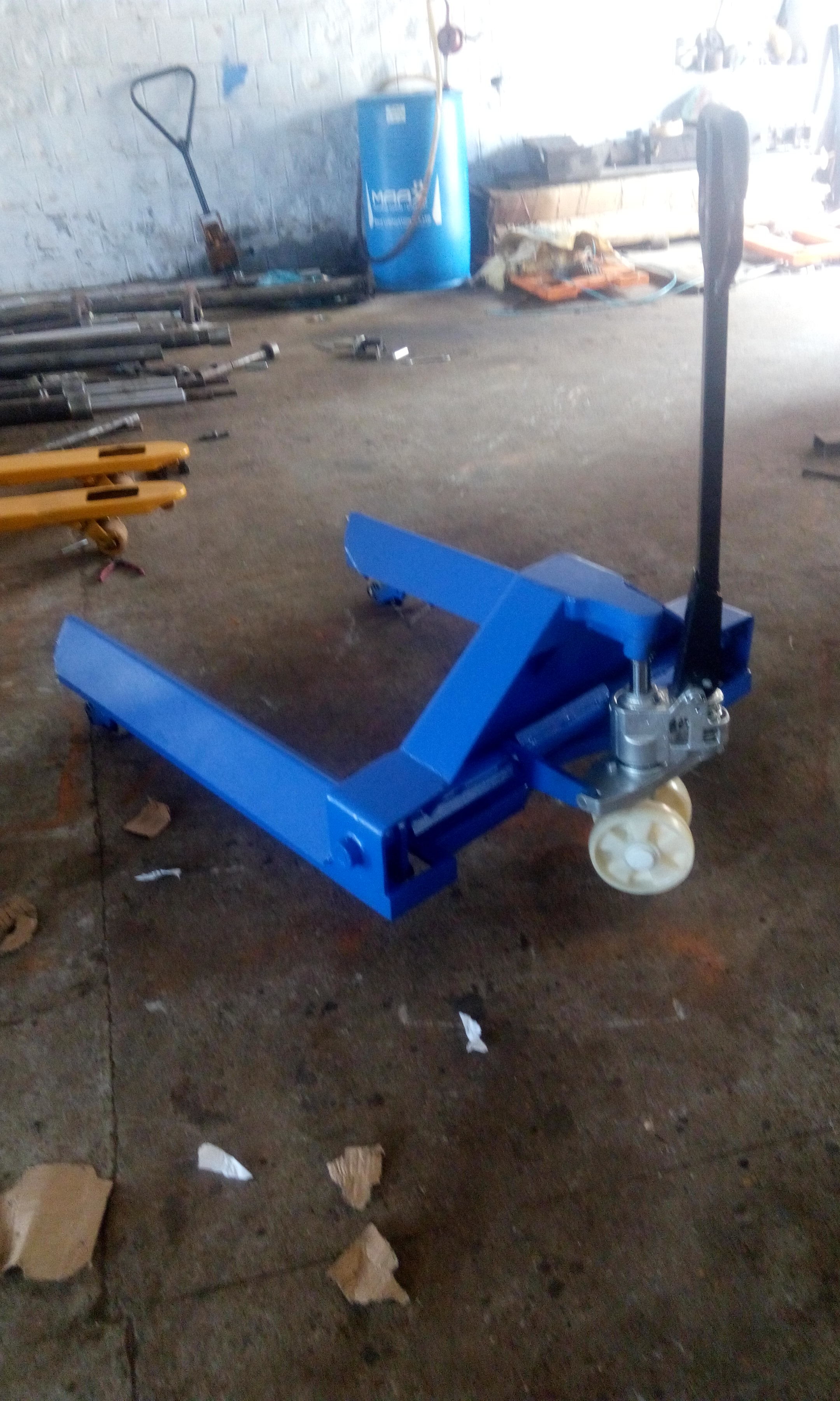 Paramakudi[ Weaver's Beam Lifter