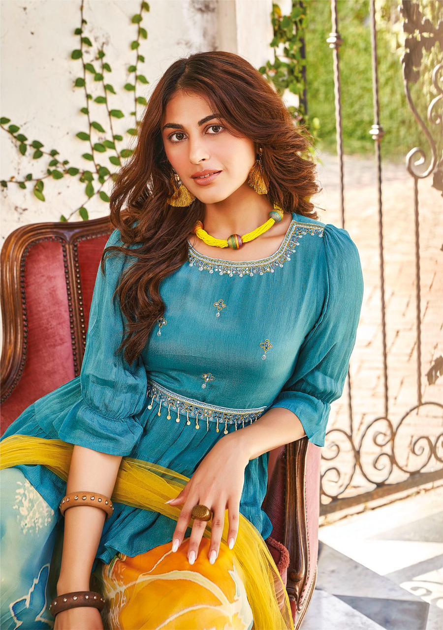 Trending Designer Kurti And Divider With Dupatta