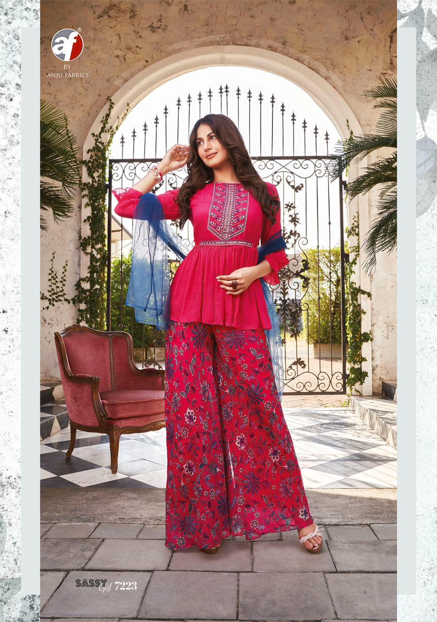 Trending Designer Kurti And Divider With Dupatta