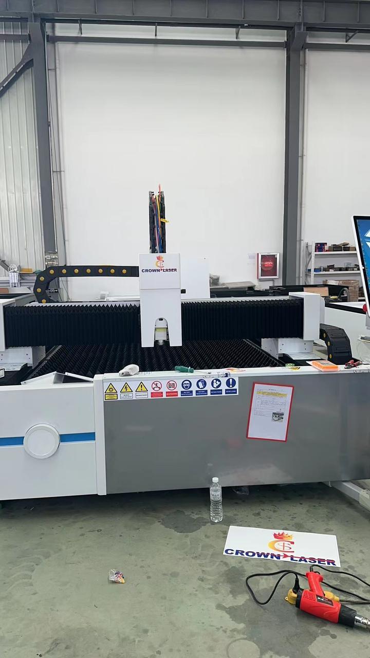 Fiber Laser Cutting Machine - High-speed Precision For Steel & Aluminium , Automatic Operation With 24-hour Capacity And One Year Warranty