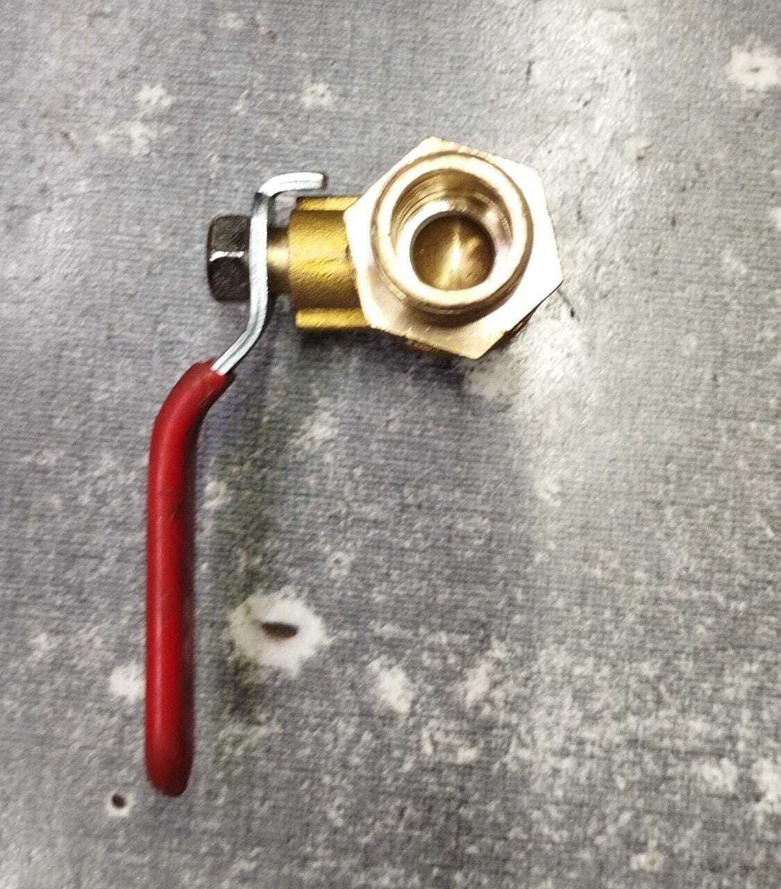 Ball Valve 1/2 X 3/8 - Brass, 90 Grams , Gold Color Finish Ideal For Agriculture Hose Pipe & Check Valve Applications