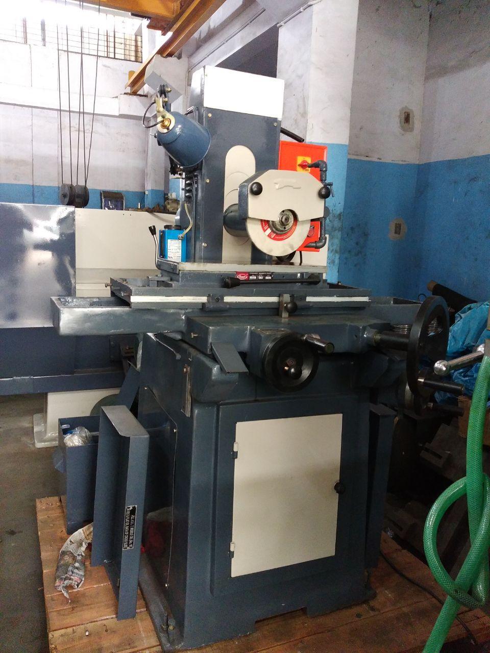 White Gmt 225 X 350 Manual Surface Grinder Machine