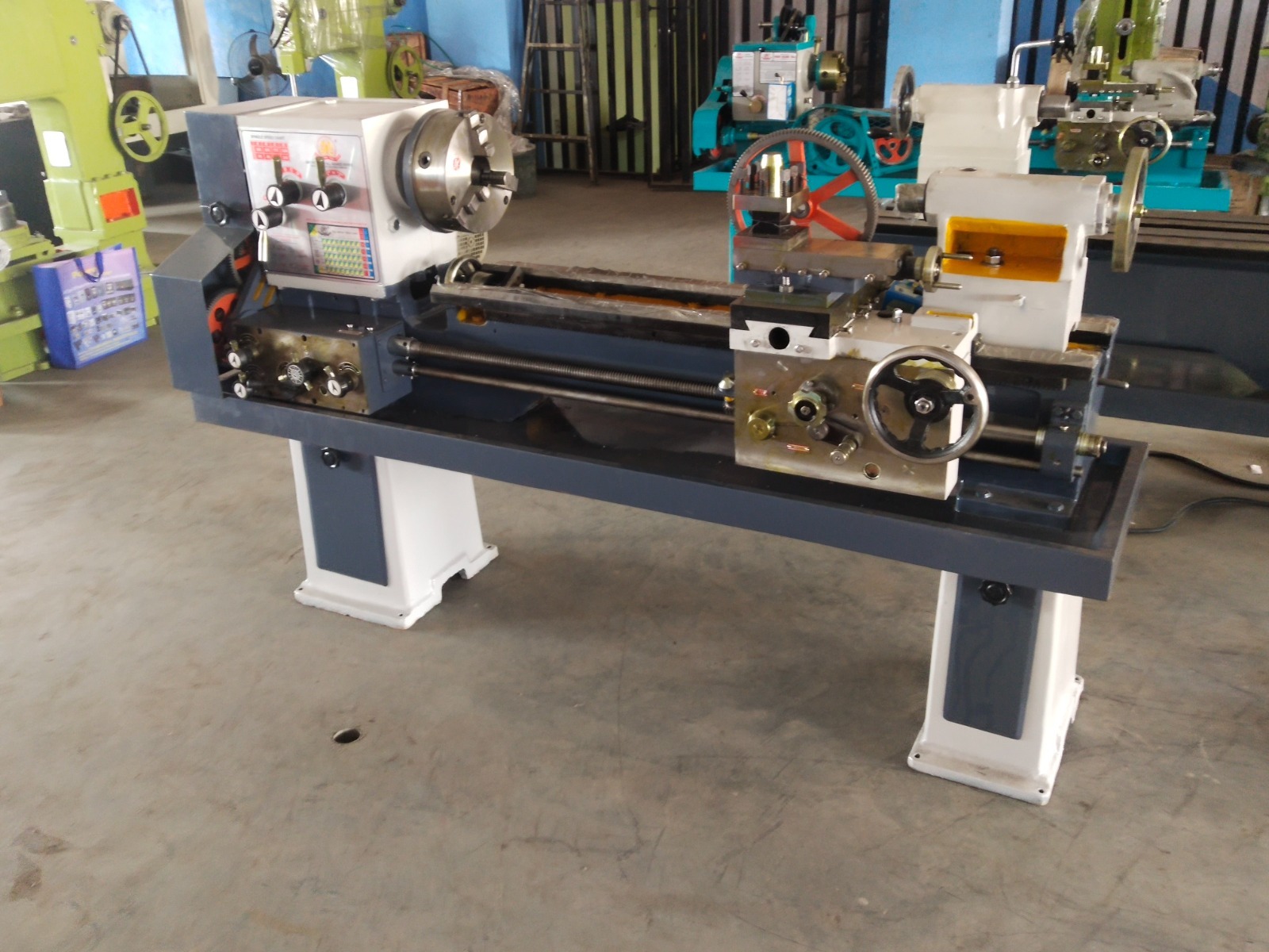 Automatic Precision Lathe Machine
