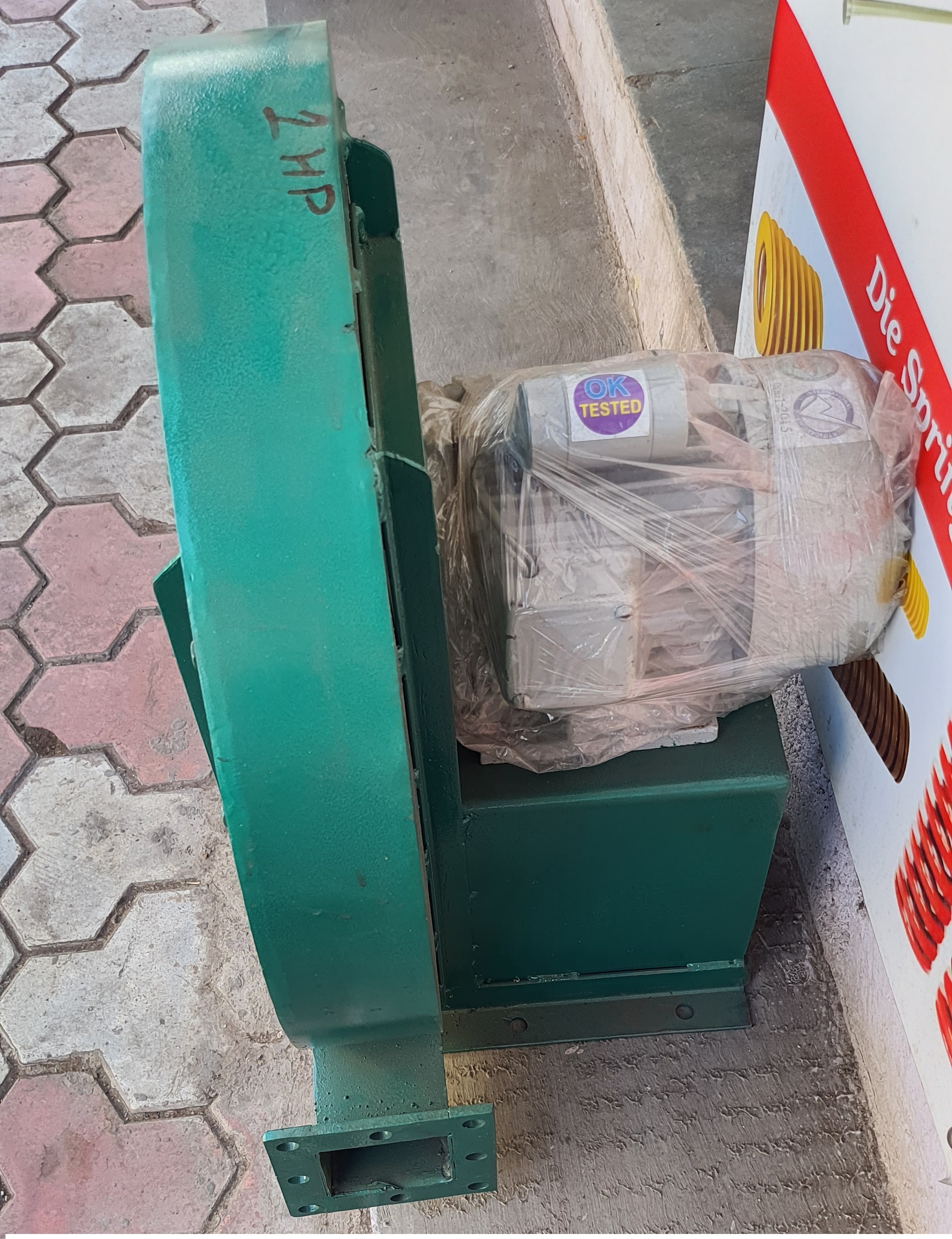 Pressure Or Suction Blower - Steel, 3*3 Feet, Green | High Pressure 0.5 To 10 H.p, Long Lifespan, Low Noise At 50 Db, 1-year Warranty