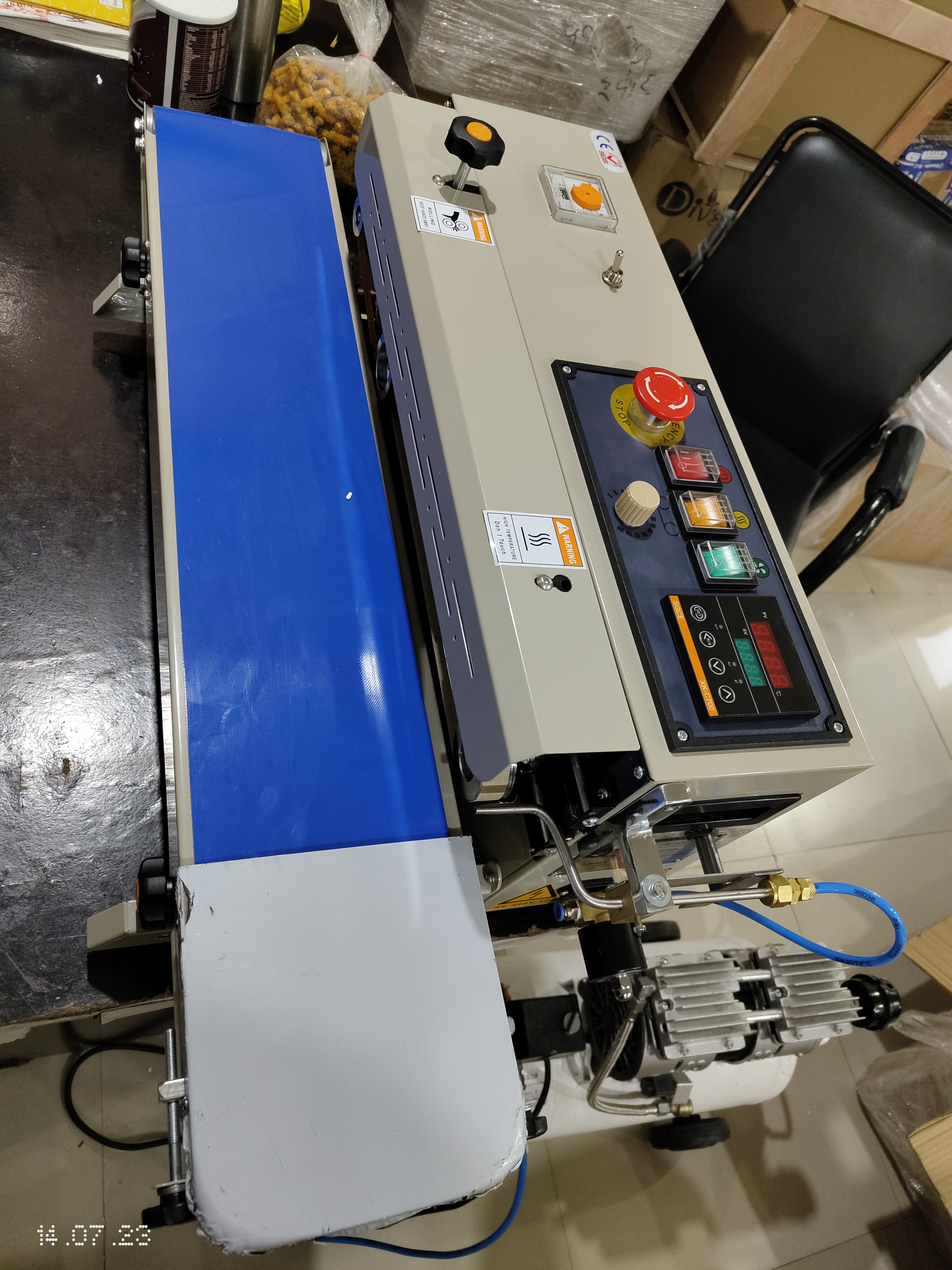 Nitrogen Gas Flushing Continuous Band Sealer Machine Application: Industrial & Commercial