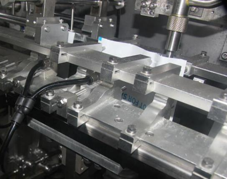 Hmk Horizontal Doypack Pouch Packaging Machine - 3800x1100x1600 Mm, Silver | Automatic, 100 Pcs/min, Multi-function, 1-year Warranty, Efficient Servo-driven System
