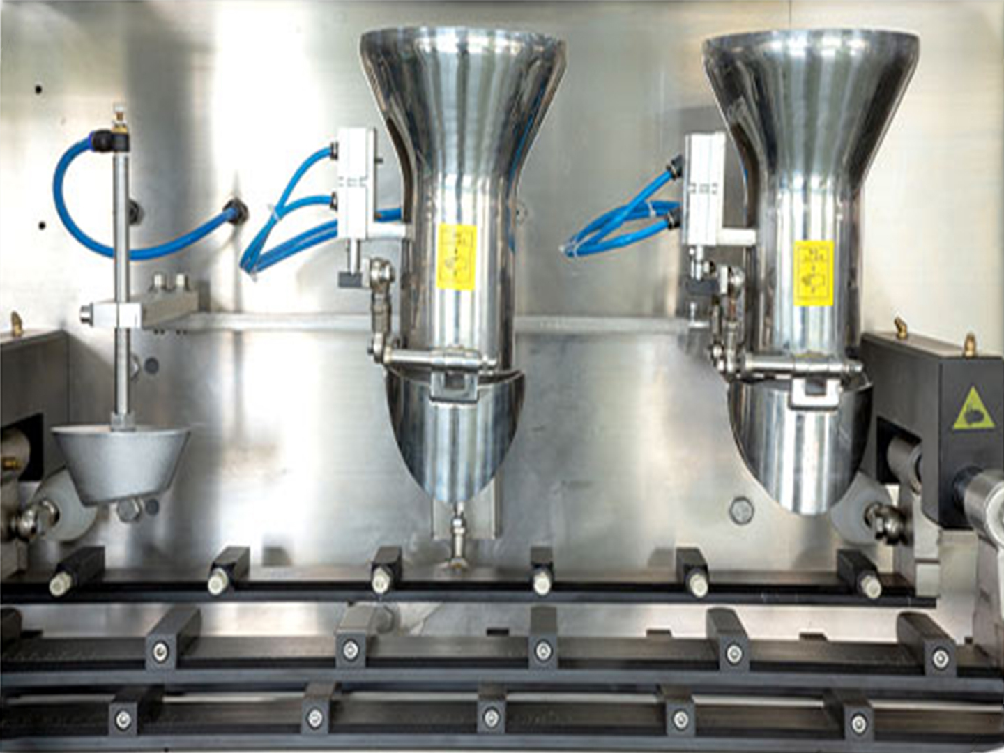 Multi-function Doypack Packing Machine Zipper Doypack Form Fill Seal Packing Machine Food Snack Candy Packing Machine