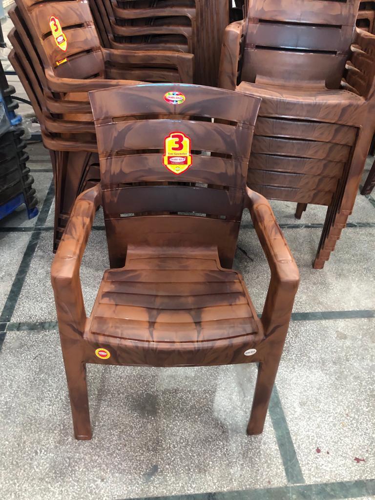 Plastic Big Chair - Plastic Material , Spacious Design For Comfort And Durability, Ideal For Indoor And Outdoor Use
