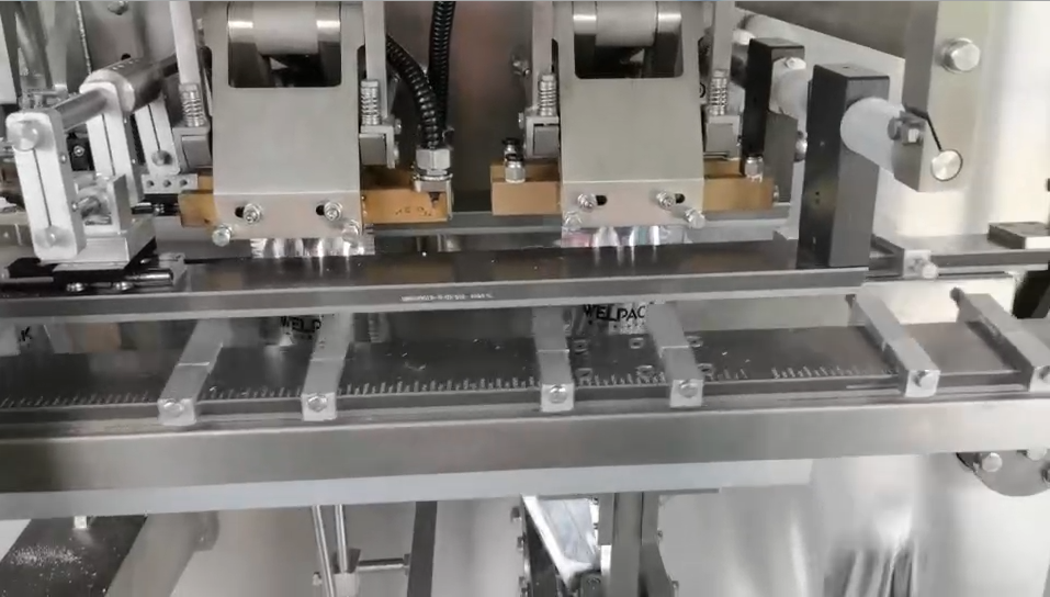 Multi Function Spout Doypack Spout Pouch Nozzle Suction Bag Form Fill Seal Packing Machine Food Snack Liquid Jelly Packing Machine