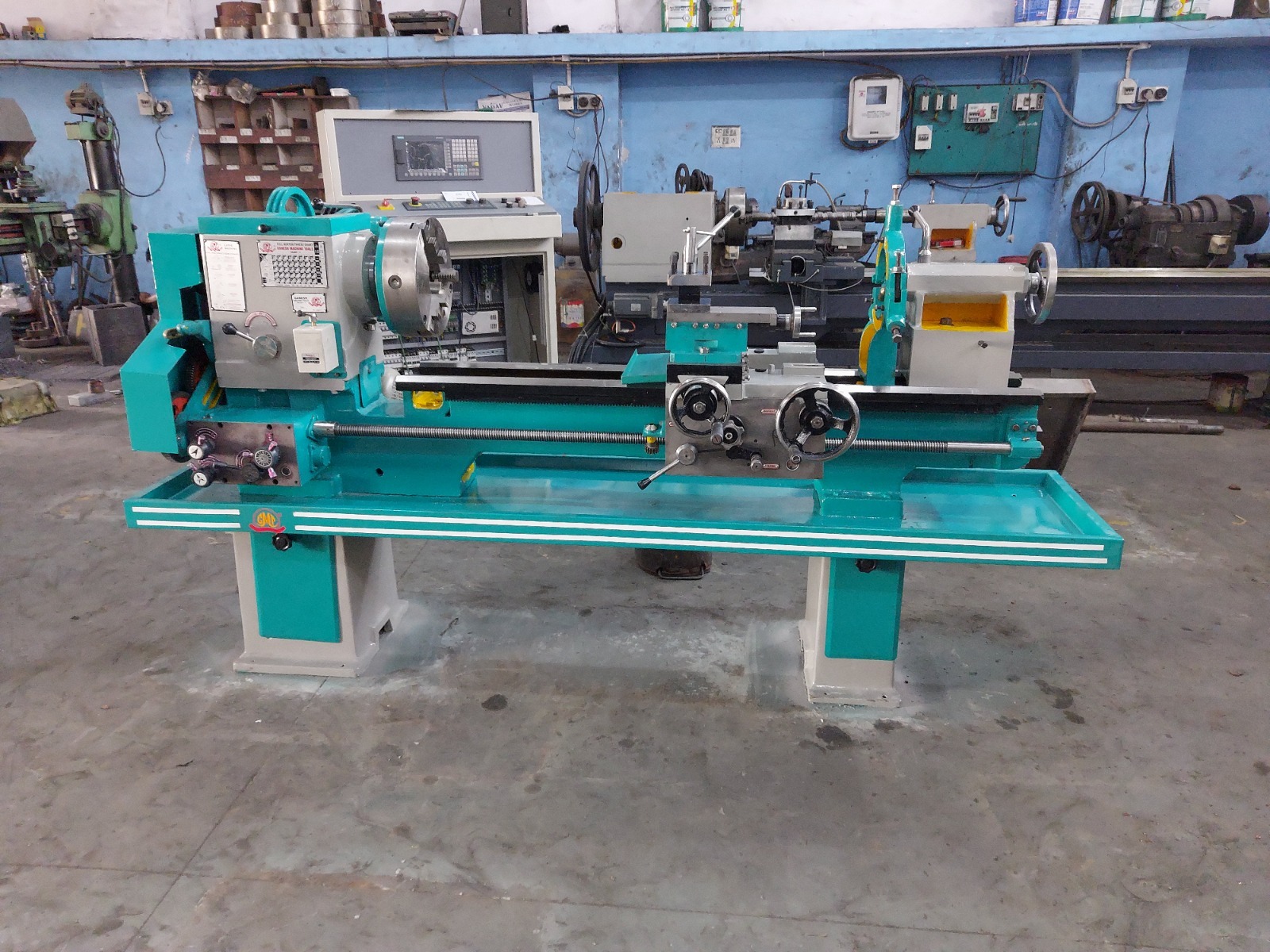 Medium Duty Lathe Machine - Metal, Max. Swing Diameter 320mm, Multicolour | Semi Automatic, Human Machine Interface, 220v Voltage, 900kg Weight