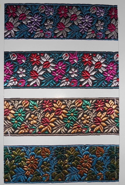 फ्लोर्लल फैंसी लेस