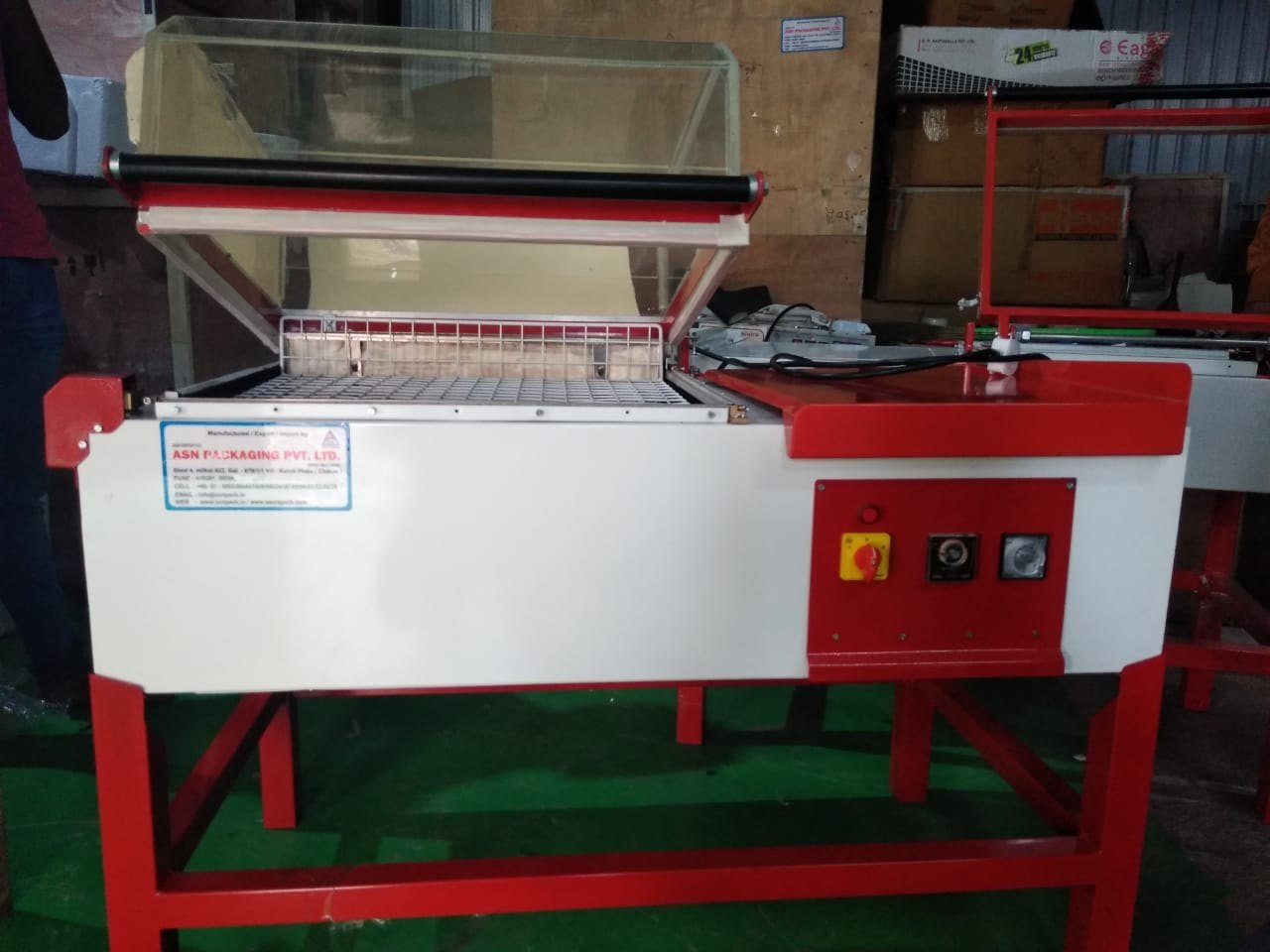 Semi-automatic Shrink Tunnel Machines