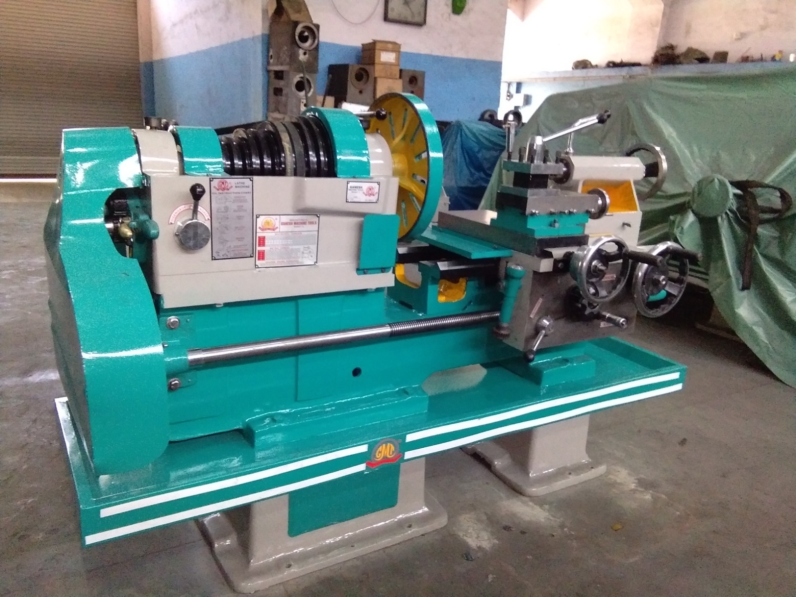 Belt Driven Heavy Duty Lathe Machine - 5.5 Feet Bed Length, 220 Volt, 3 Hp Motor Power | Metal Material, Human Machine Interface, 8 Spindle Speeds, High Efficiency Performance