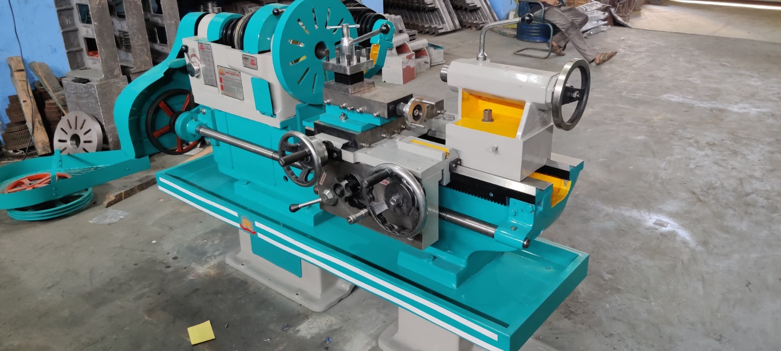 Belt Driven Heavy Duty Lathe Machine - 5.5 Feet Bed Length, 220 Volt, 3 Hp Motor Power | Metal Material, Human Machine Interface, 8 Spindle Speeds, High Efficiency Performance