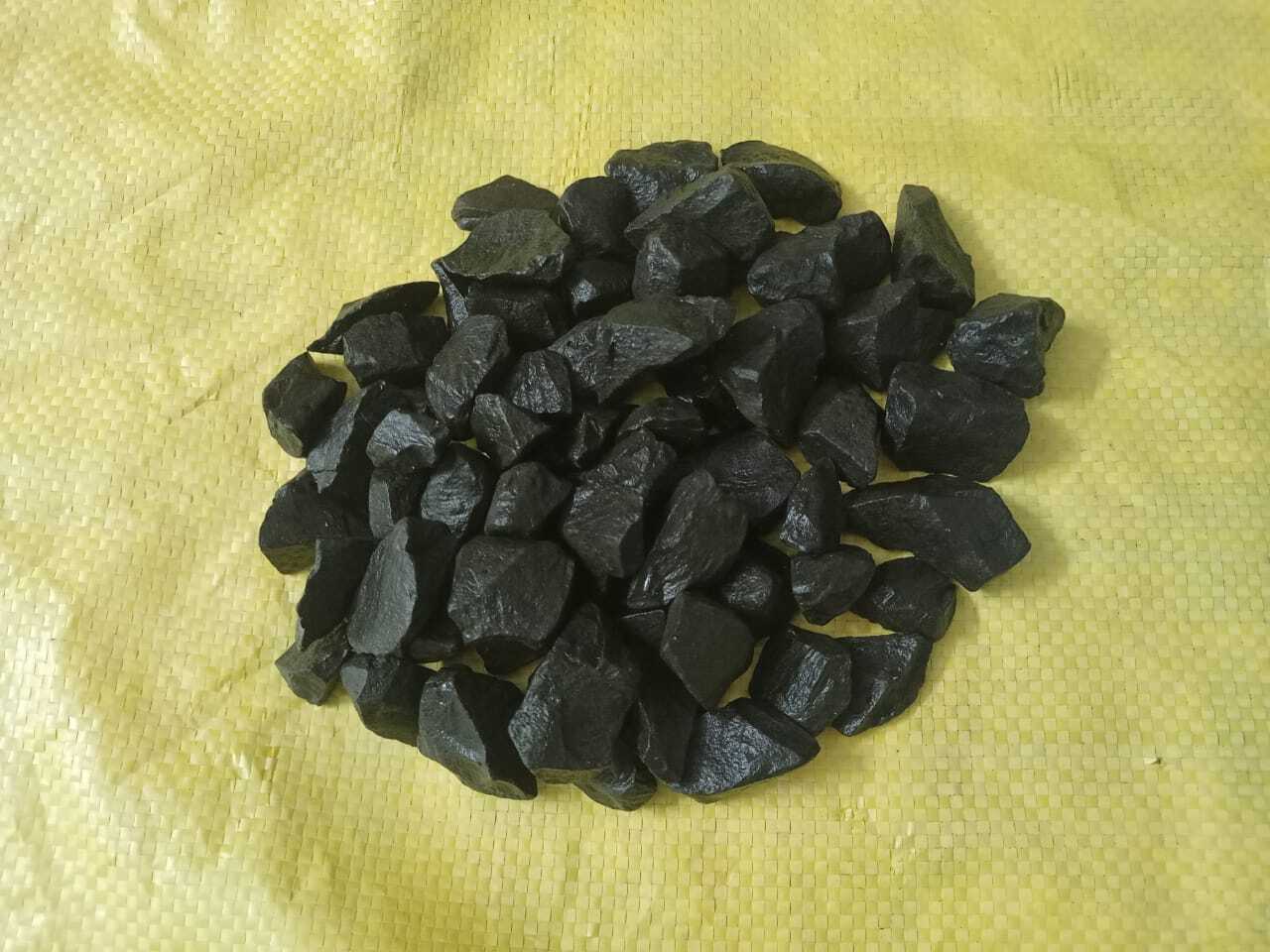 Jet Black Marble Chips And Decorative Landscaping Stone Aggregate With Resin Coating Polished