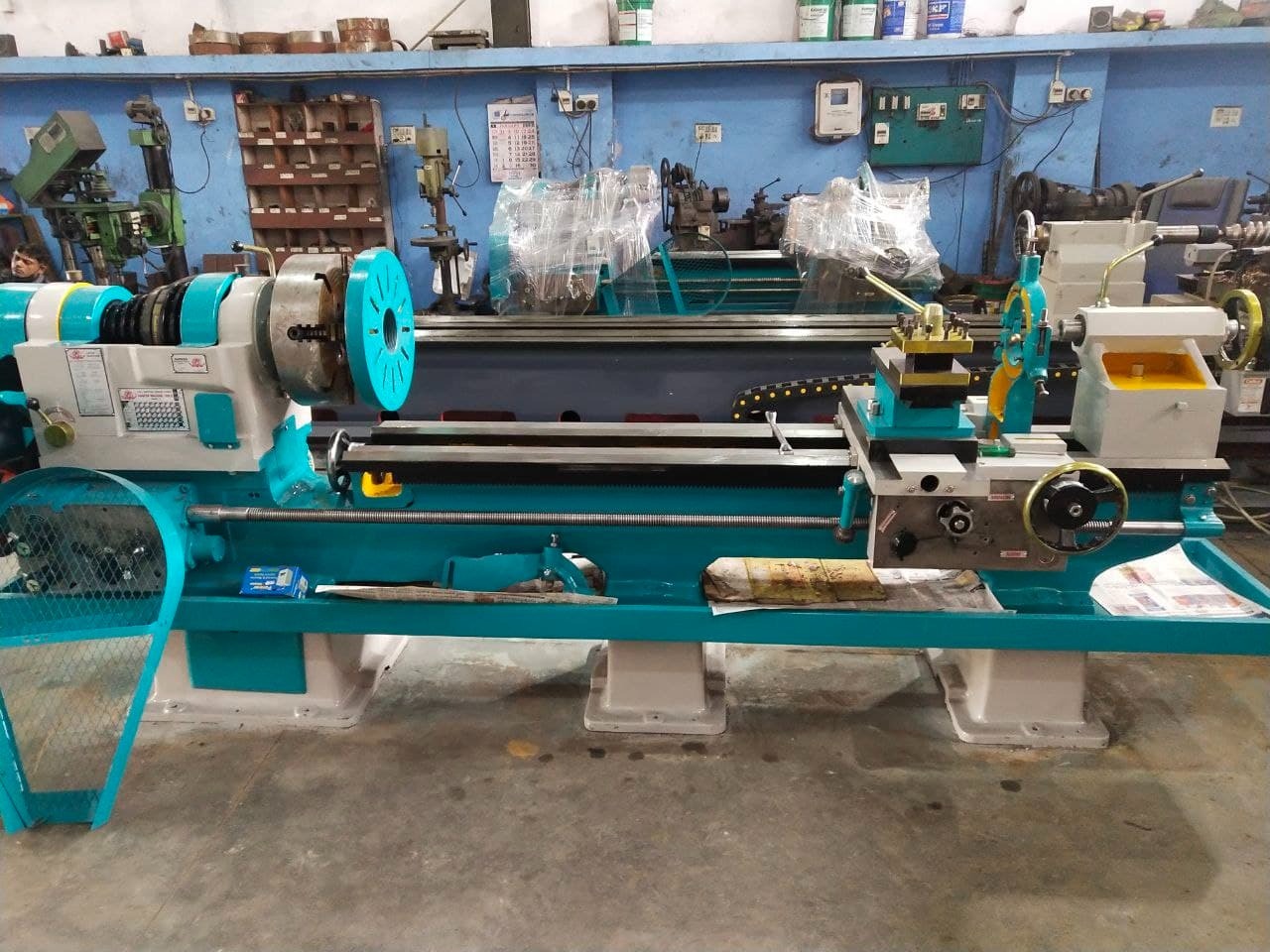 10 Feet Heavy Duty Lathe Machine - Graded Casting, 1800 Kg Weight, 530 Mm Max. Swing Diameter | Semi Automatic Control, High Efficiency, Eco Friendly, Low Noise, Simple Control, Human Machine Interface