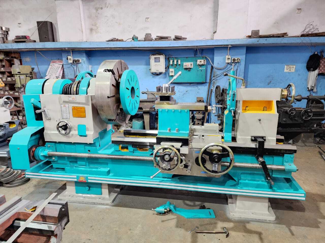 9 Feet Extra Heavy Duty Lathe Machine - Automatic Grade: Semi Automatic
