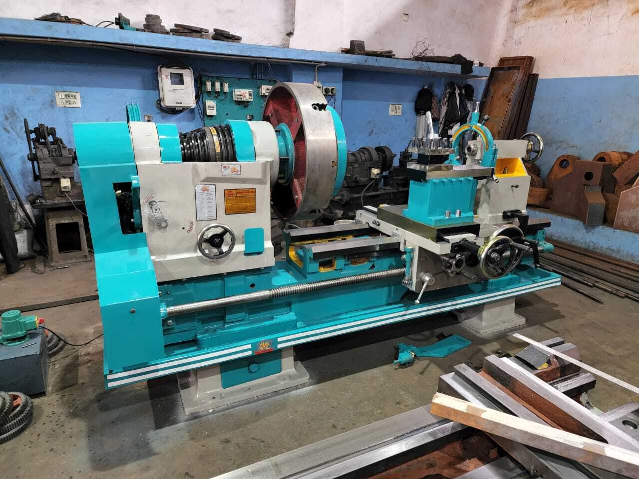 9 Feet Extra Heavy Duty Lathe Machine - Automatic Grade: Semi Automatic