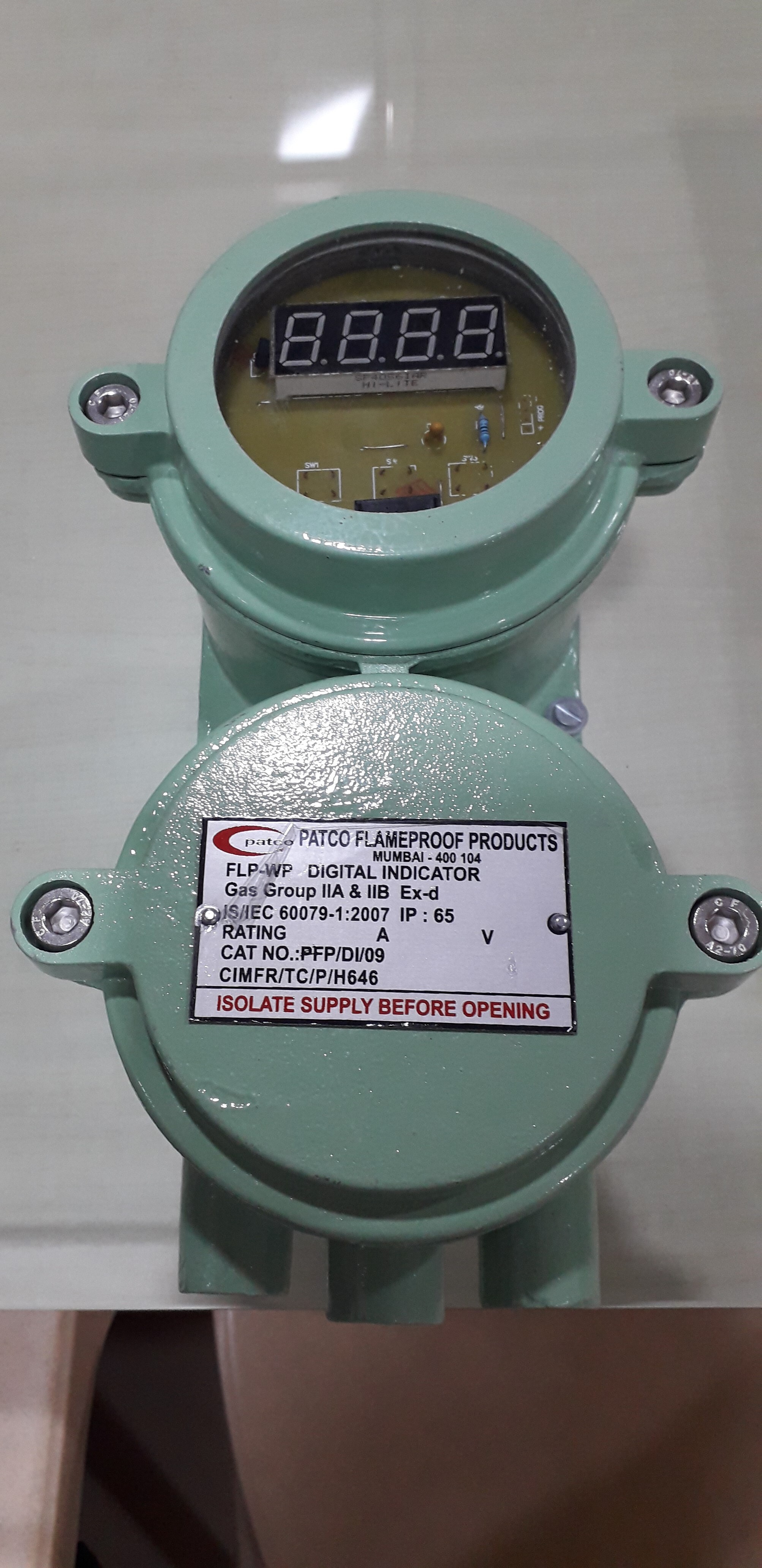 Flame Proof Digital Temperature Indicator Application: Commercial