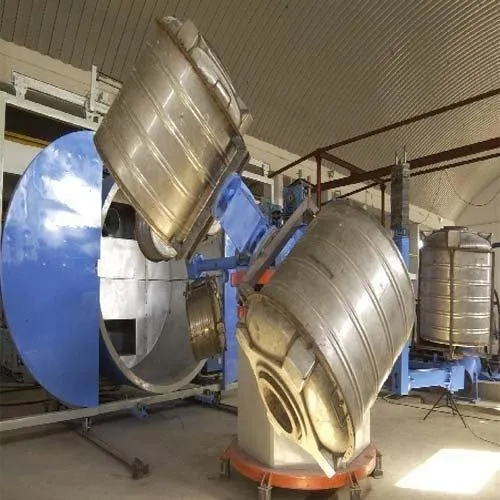 रोटोमोल्डिंग रोटेशनल मोल्डिंग मशीन - आदेश इंजीनियरिंग