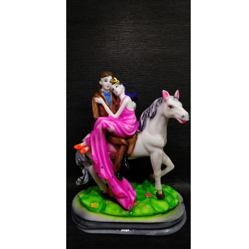 कपल्स स्टैच्यू - सद्गुरु आर्ट्स