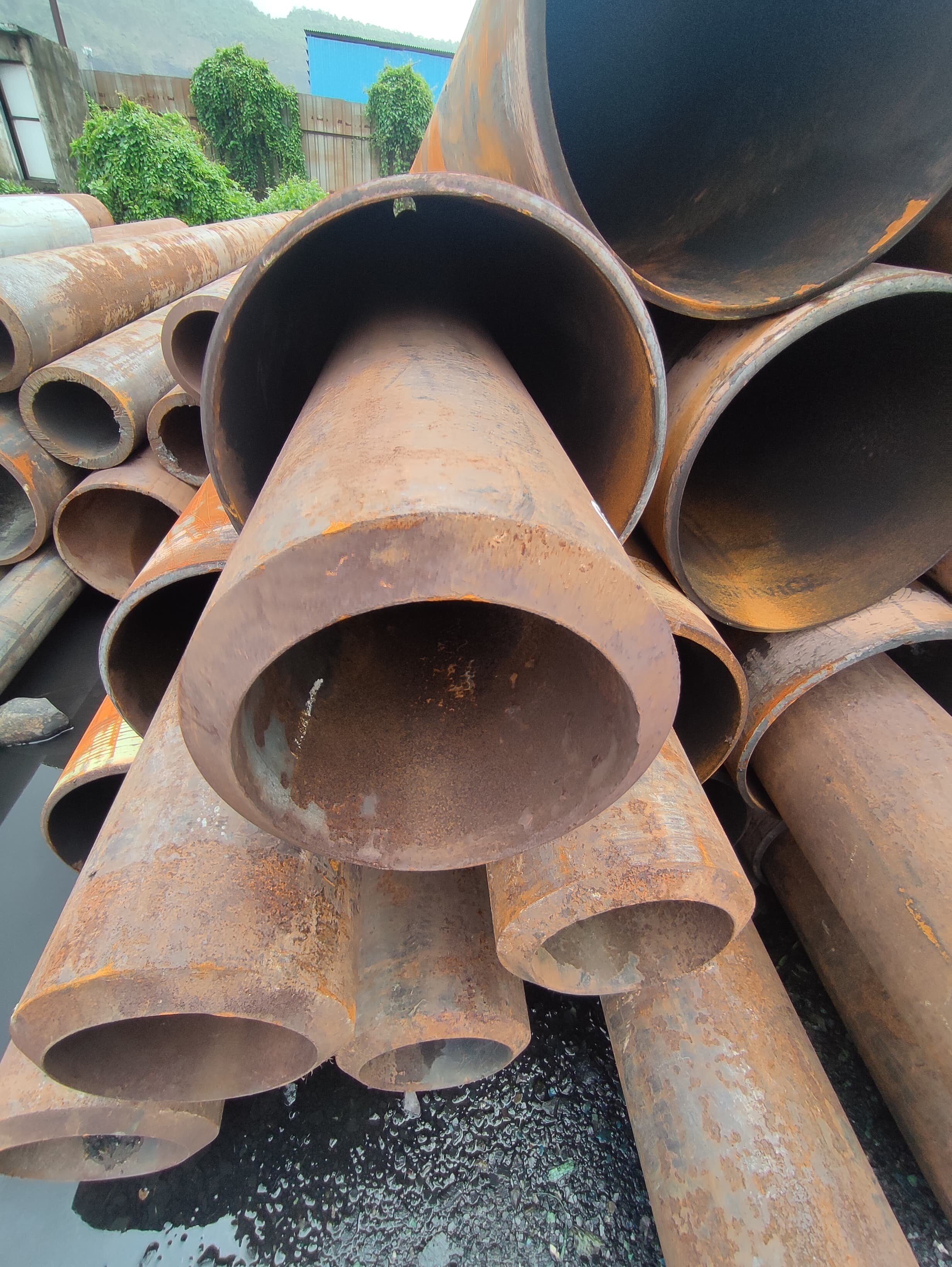 Hydraulic Pipes - Non-alloy, 10 X 32 Mm Thick, 6 Meter Length | Seamless Round Design, Black Annealed Finish, High Accuracy