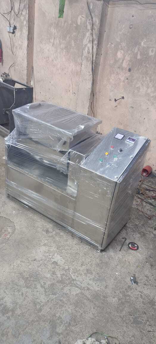 Semi-automatic Automatic Ribbon Blender Machine