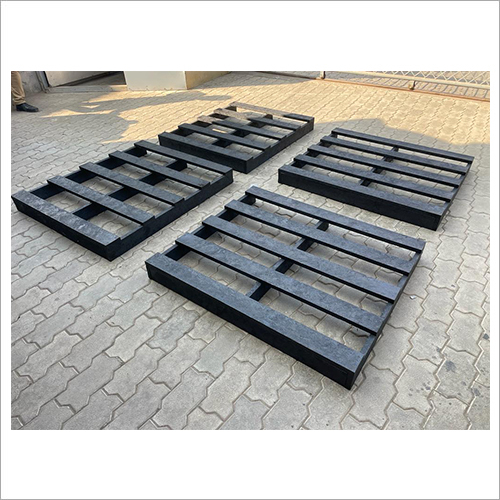 Plastic Lumber Pallet - Plastic, 1000x1200x150mm, Black | 2-tonne Load Capacity, 2-way Entry, 4-way Forklift & Handlift, Double Faced