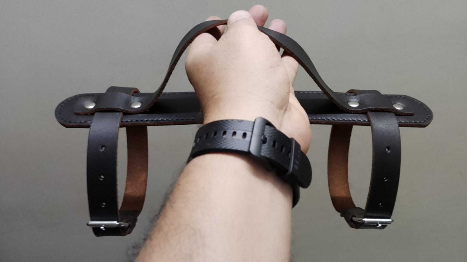 Carpet Strap - Color: Black
