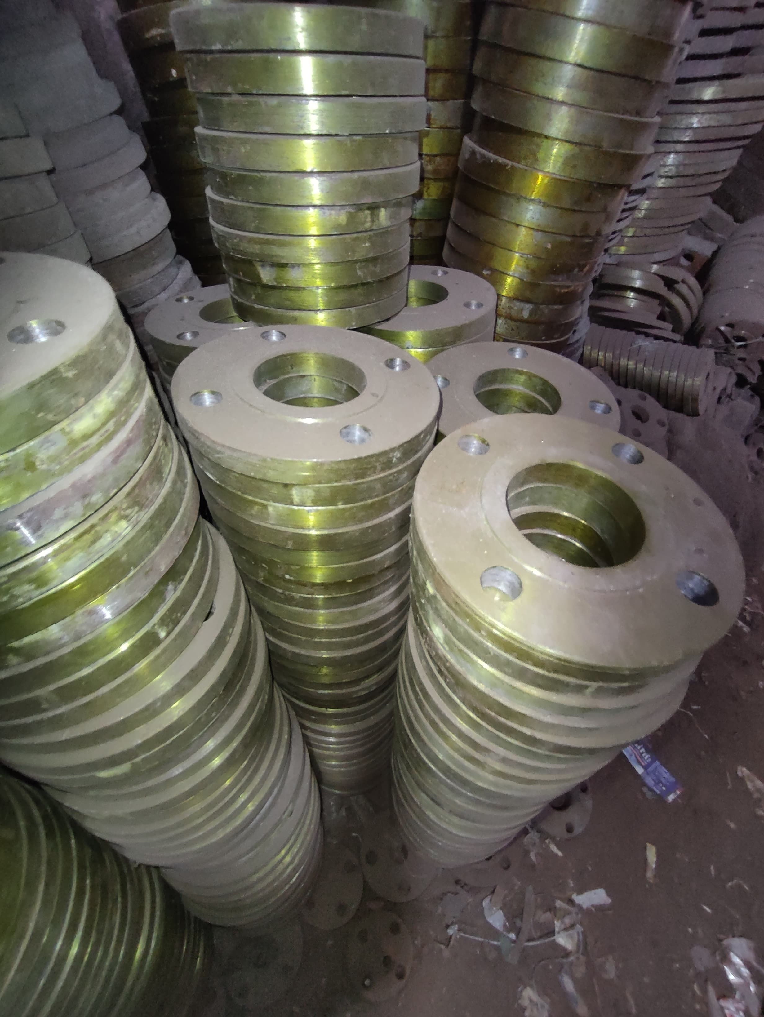 Slip-on Flanges - Carbon Steel, Various Sizes, 150 Psi Pressure Rating, Customizable Dimensions, Galvanized Finish, Asme B16.5 Standards