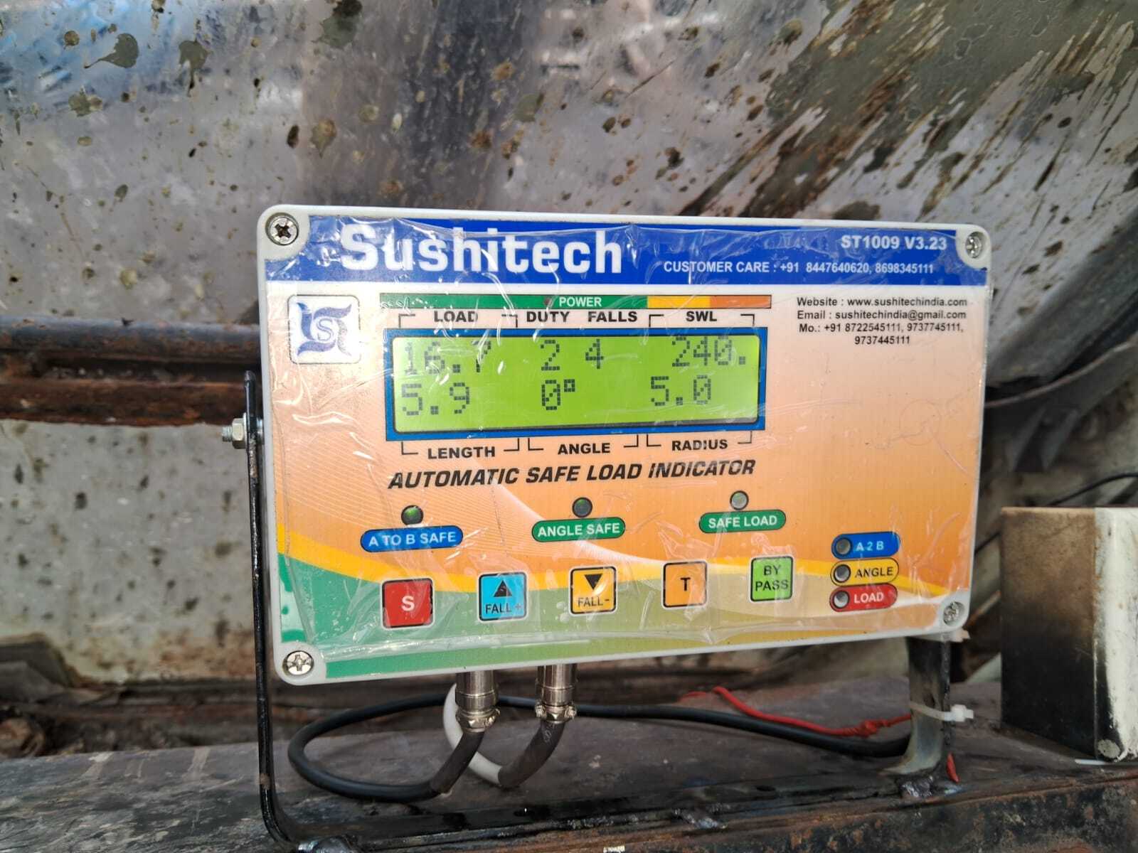 Crawler Crane Safe Load Indicator. Application: Industrial