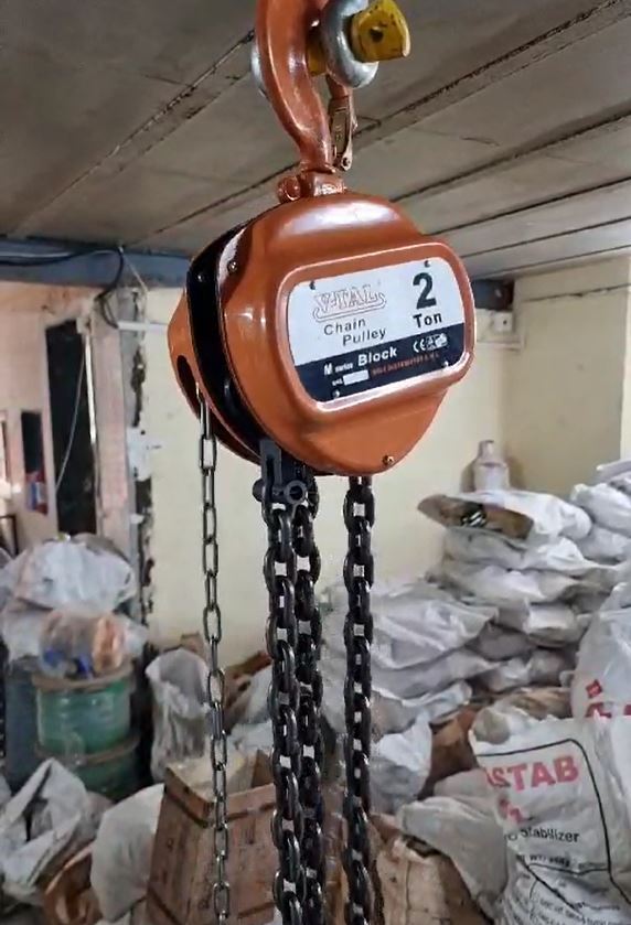 Chain Pulley Block - 2 Ton Capacity, 3 Meter Length | New Manual Lifting Equipment, Orange Color, Industrial Usage