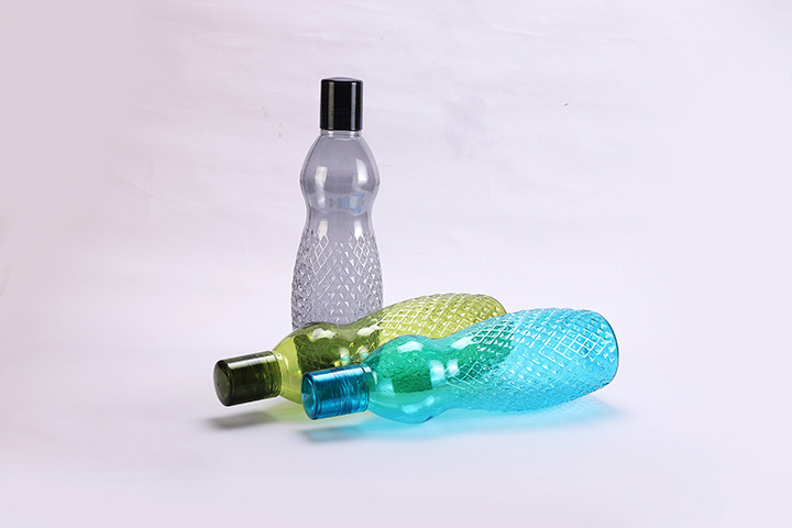 Plastic Fridge Bottle - Medium Size, Green Blue Grey, Hand Wash, Screw-on Lid, Lightweight Pet & Pvc Material, Lightweight Set Of 3 Bottles
