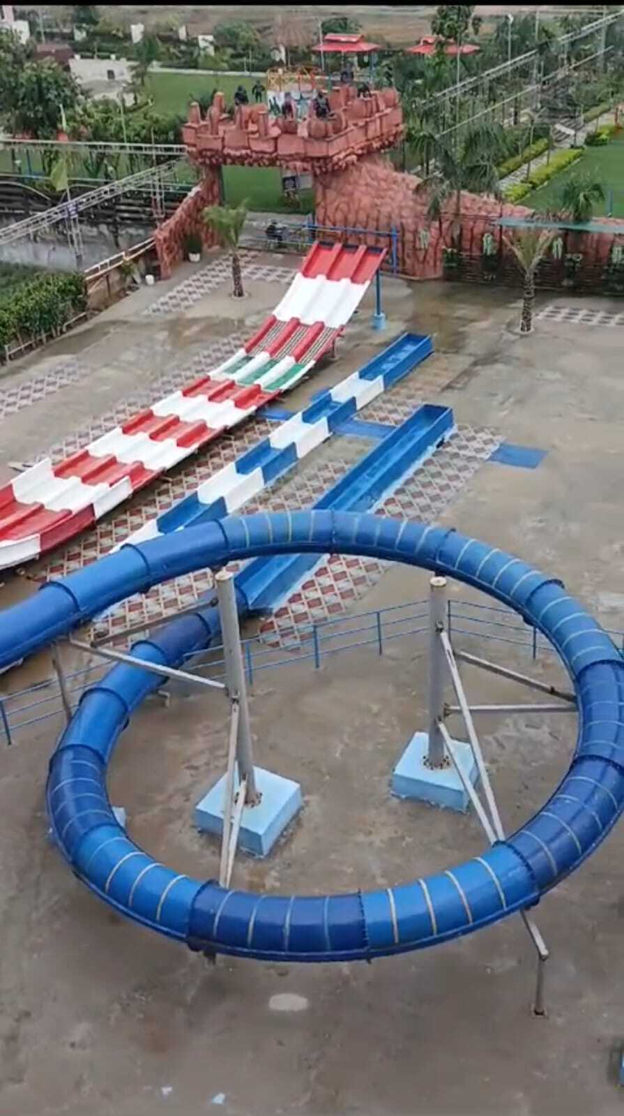 Pool Water Slides Length: As Per Requirement Foot (Ft)