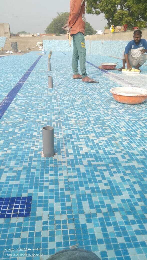 Custom Outdoor Swimming Pool