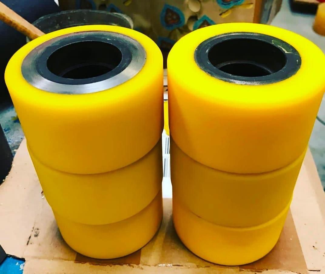 Yellow Hot Cast Polyurethane Roller