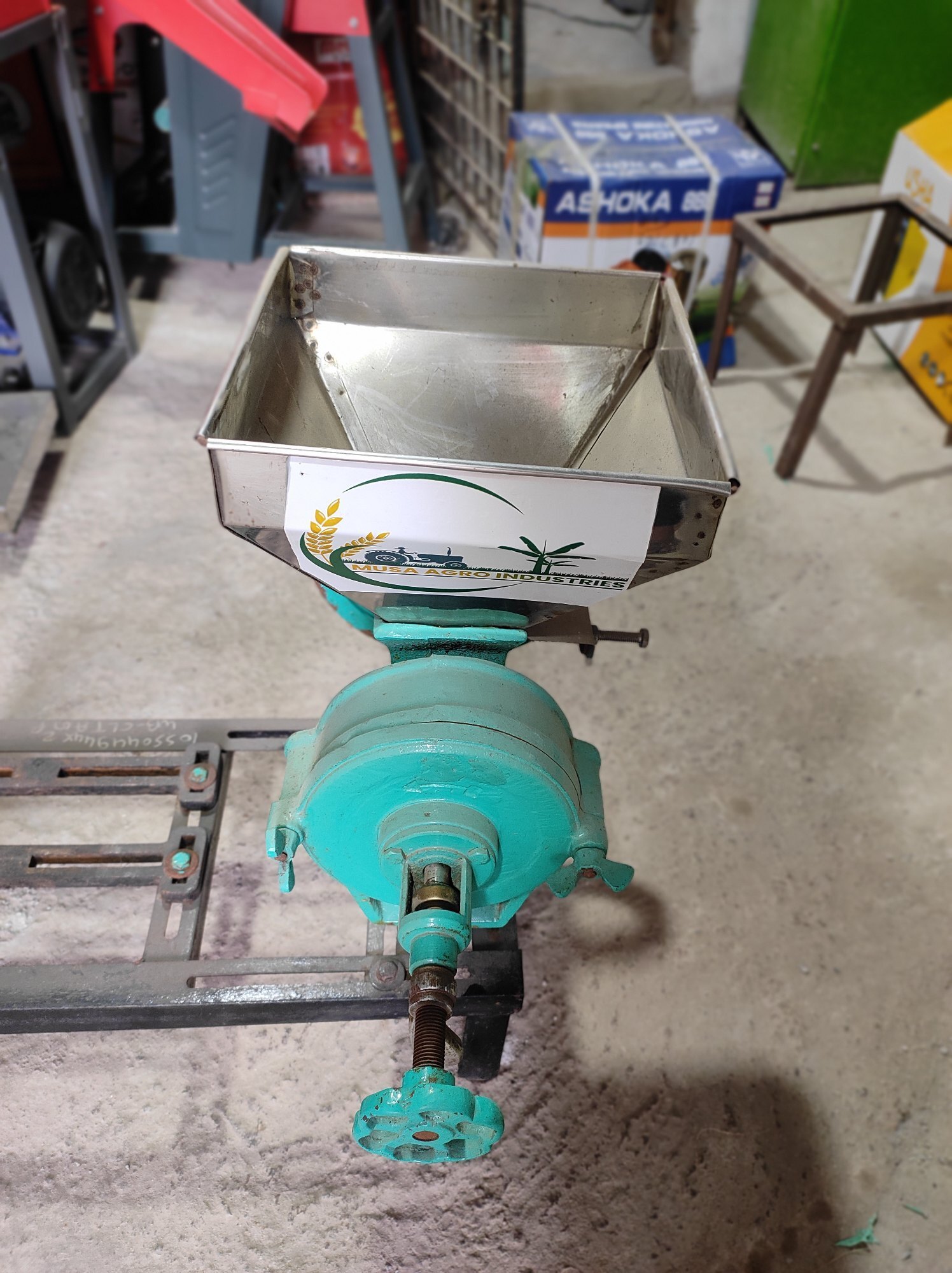 Wet Dal Mill With 1 Hp Motor - Automatic Grade: Automatic