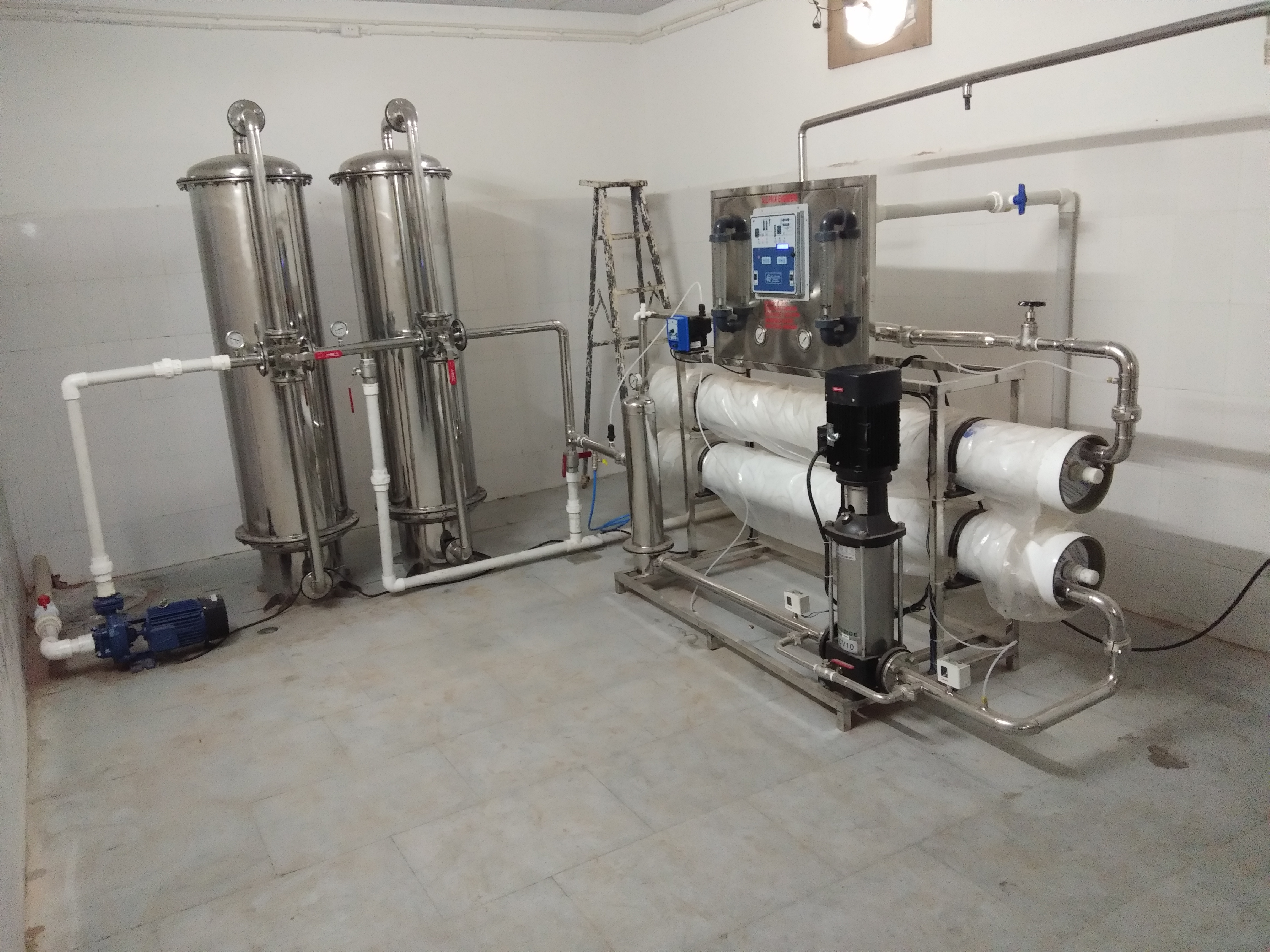 Packaged Drinking Water Plant - Stainless Steel, 440v Electric Drive, High Purity Level , Full Automatic Operation With 2x Recycle Rate, Efficient Power Consumption