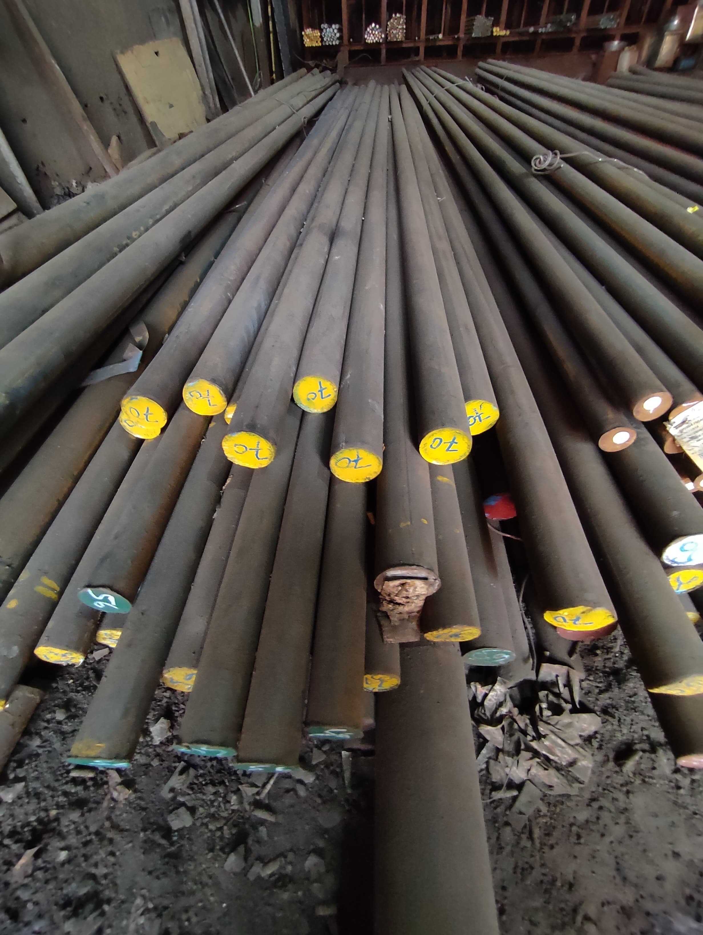 En-8 Round Bar - 70mm Diameter, 6m Length | Centreless Ground & Black Finish, Pure Medium Carbon Steel, Compliant With Astm, Bs, Gb, Jis Standards