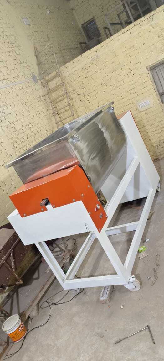 Feed Mixer - Stainless Steel U Type Tank 48x26x42 Inches | Semi-automatic 400 Capacity One Year Warranty White And Orange Color 150 Kg Weight Ribbon Type Computerized 3w Power