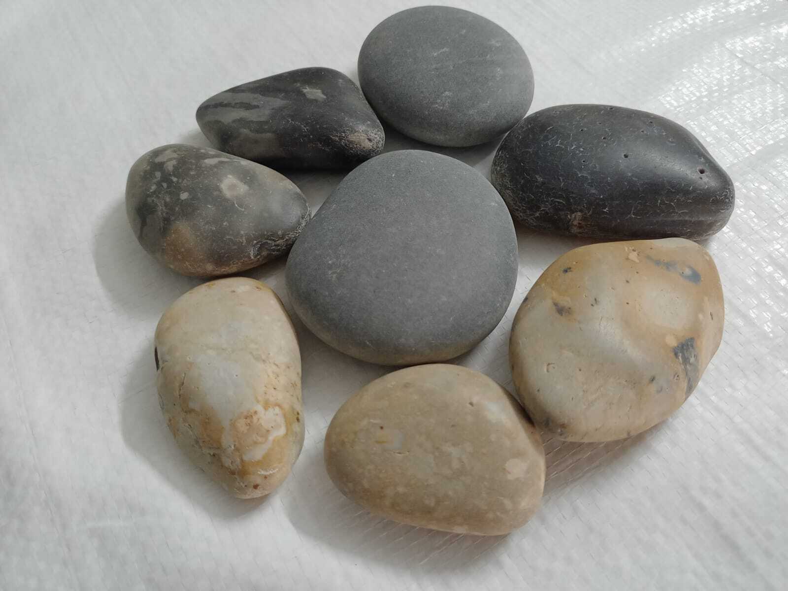 Natural Round Flat Stepping Pebbles Stone Loose Jumbo Bag Bulk Supplier