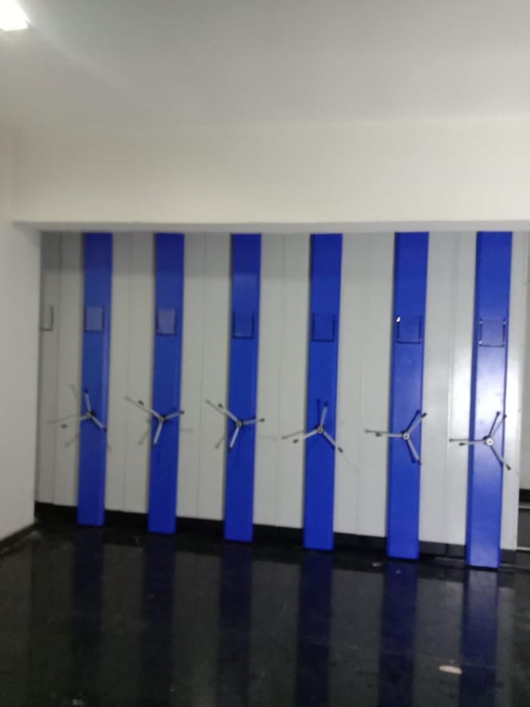 Mobile Compactor Storage System - Material: Ms Steel