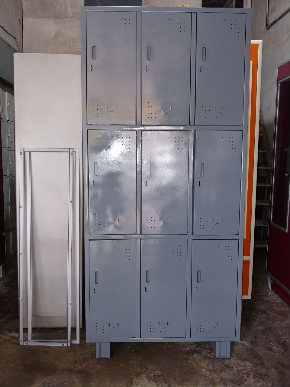 Customized 9 Door Industrial Locker