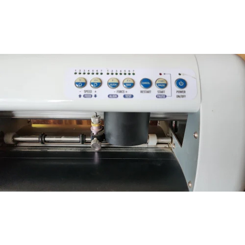 Electro Mobile Skin Cutting Machine - Feature: Good Quality