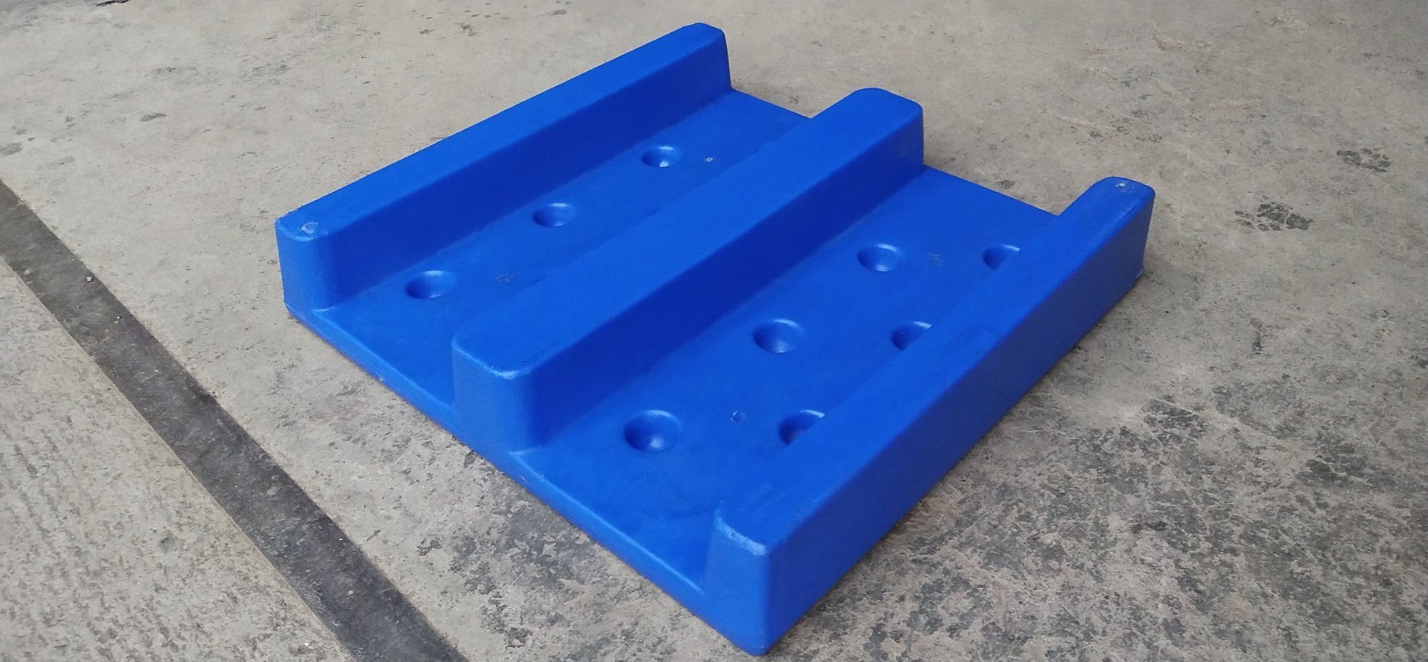 Blue Plastic Pallets - Plastic Type: Lldpe