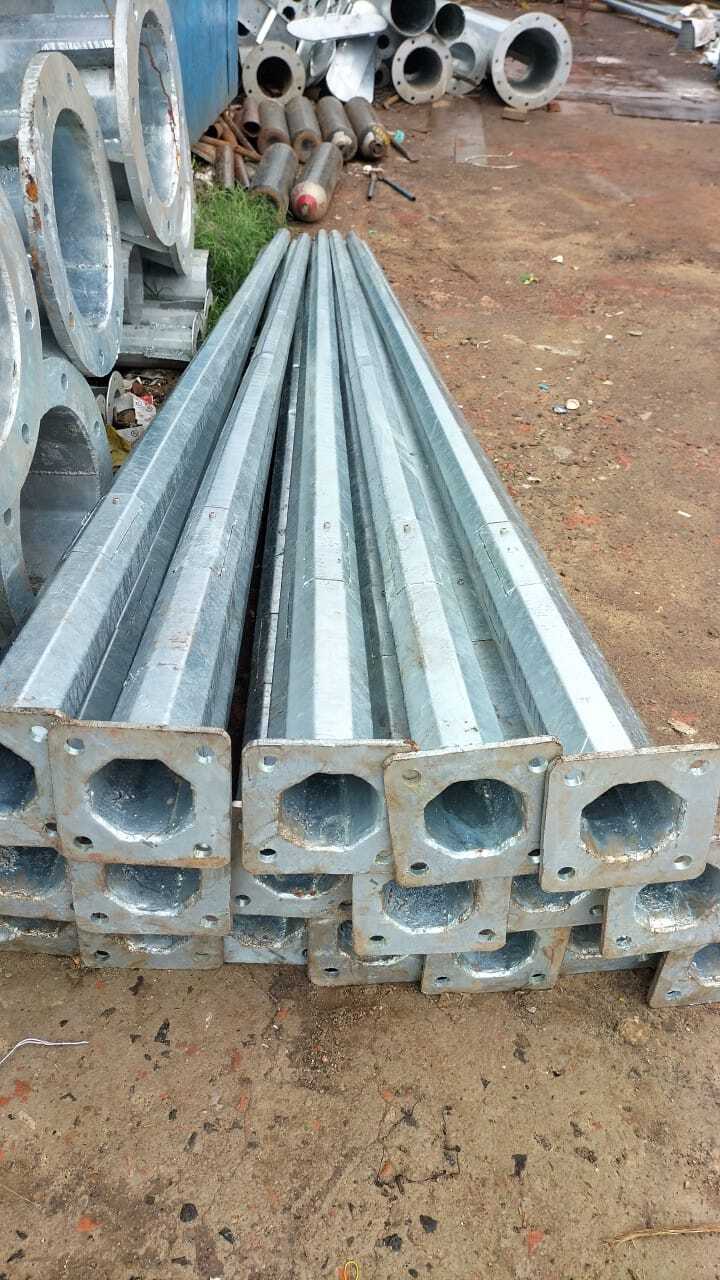 Octagonal Pole Application: Lighting