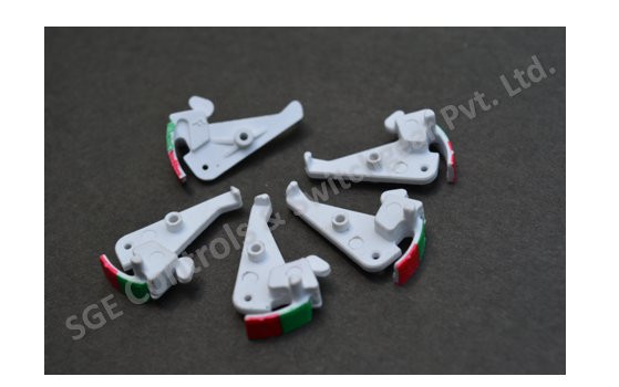 Mcb Outer Latch - Pbt-scanyl Material, Twin Poles, White Finish, 32 Amp Rated Voltage | Double Phase, 2 Grams Weight, Latch Mechanism
