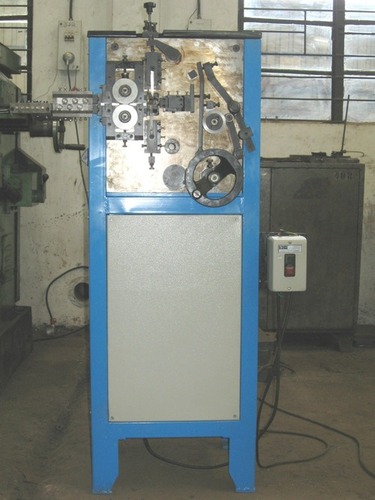 फाइल स्प्रिंग बनाने वाली मशीन