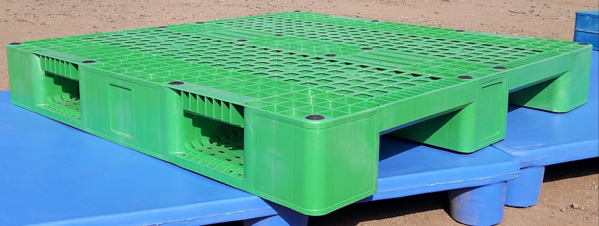Blue Injection Molded 4 Way Plastic Pallets