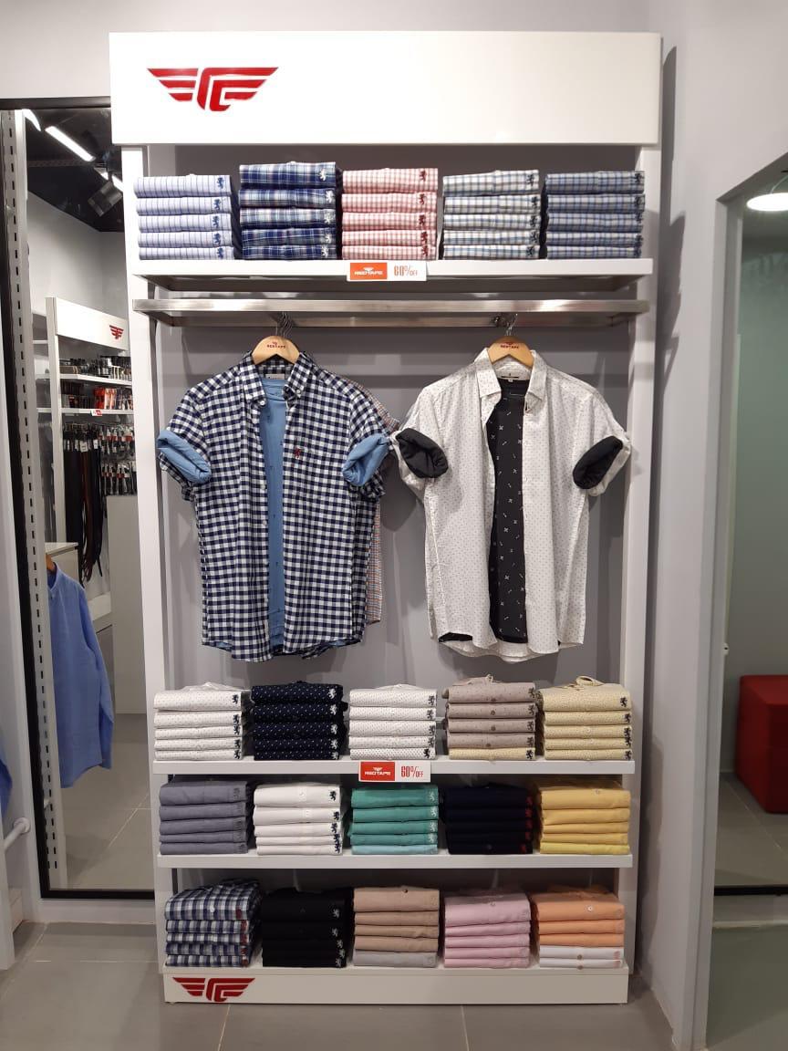 Mens Display Rack - Steel And Wood, Variable Dimensions, White | Adjustable Height, Multiple Shelves, Space-saving, Sturdy Structure, Stylish Look